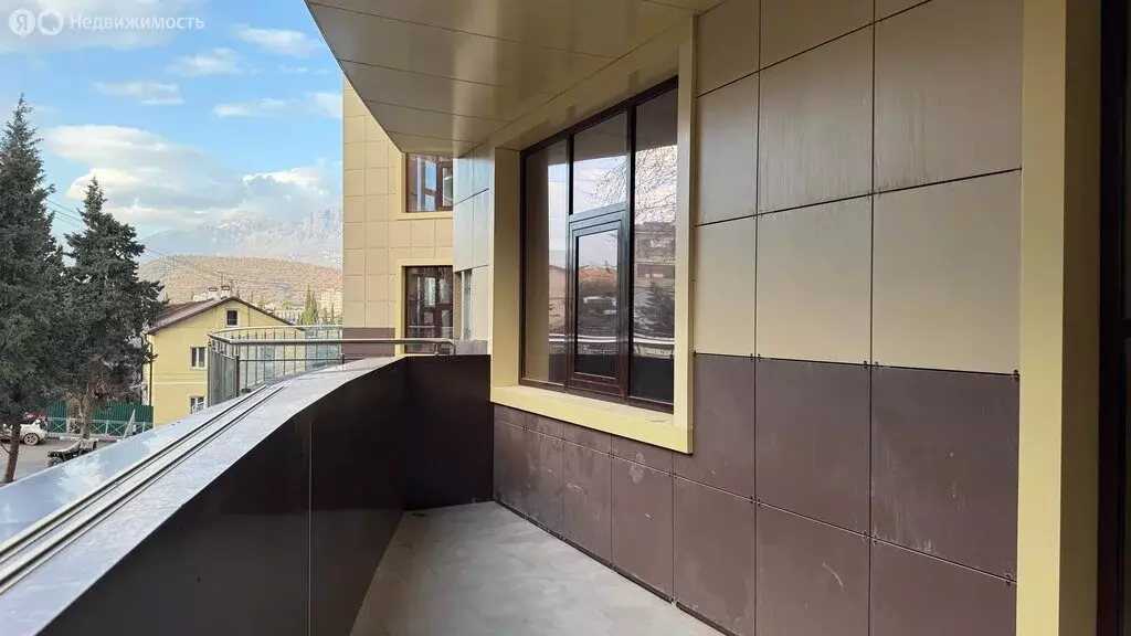 2-комнатная квартира: Алушта, улица Ленина, 37 (84.8 м) - Фото 2