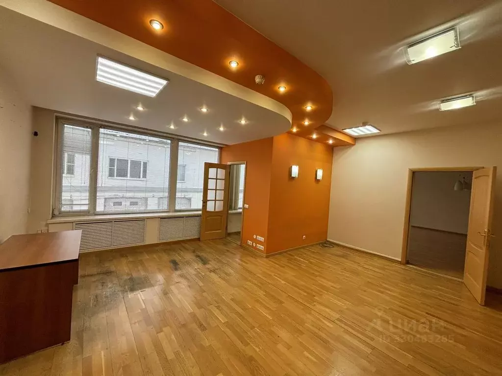 Офис в Коми, Сыктывкар ул. Ленина, 48 (102 м) - Фото 2