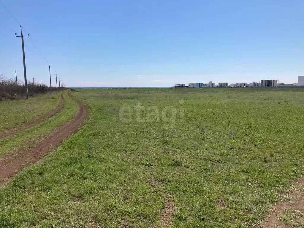 Участок в Крым, Сакский район, с. Молочное  (6.87 сот.) - Фото 1