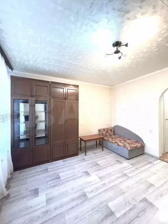 Комната 18 м в 1-к., 1/5 эт. - Фото 1