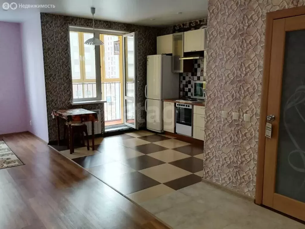 Квартира-студия: Омск, улица Крупской, 13А (42 м) - Фото 1