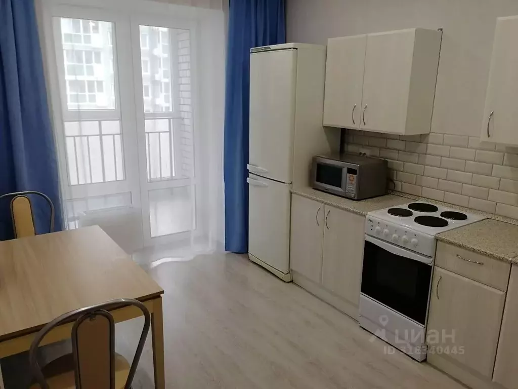 1-к кв. Татарстан, Казань ул. Фикрята Табеева, 3 (30.0 м) - Фото 0