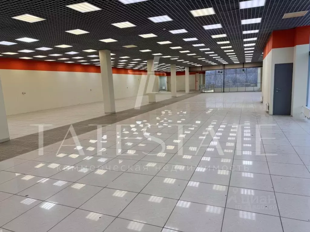 Торговая площадь в Татарстан, Казань Краснококшайская ул., 140 (750 м) - Фото 1