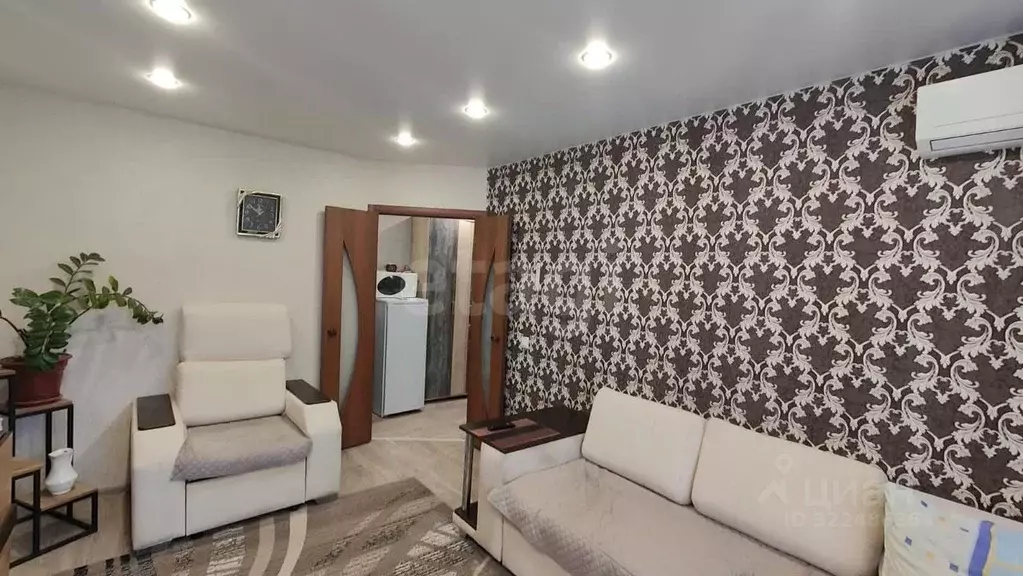 2-к кв. Саратовская область, Энгельс ул. Космонавтов, 1 (44.8 м) - Фото 0