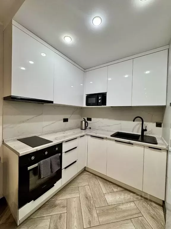 1-к кв. Свердловская область, Екатеринбург ул. Цвиллинга, 7А/3 (50.0 ... - Фото 2