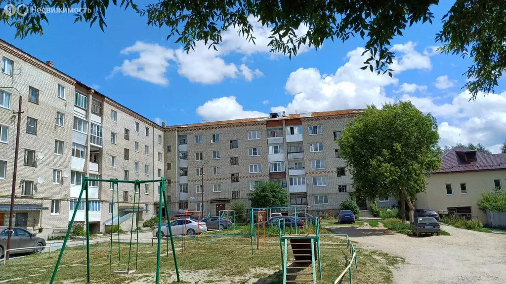 3-комнатная квартира: Сухой Лог, улица Гоголя, 13 (57 м) - Фото 0