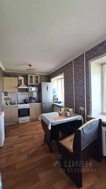 3-к кв. Самарская область, Тольятти ул. Горького, 40 (55.5 м) - Фото 0