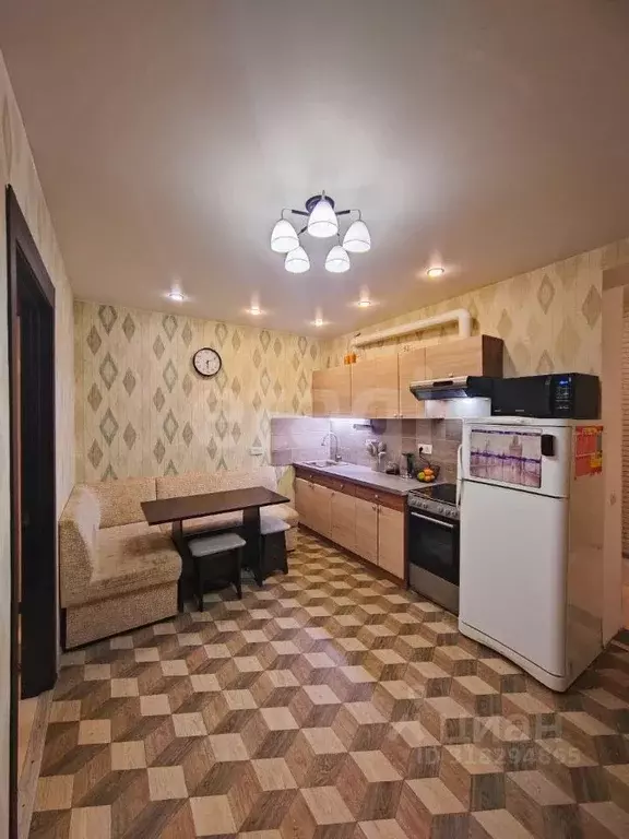 2-к кв. Саратовская область, Саратов Весенняя ул., 2а (48.7 м) - Фото 0