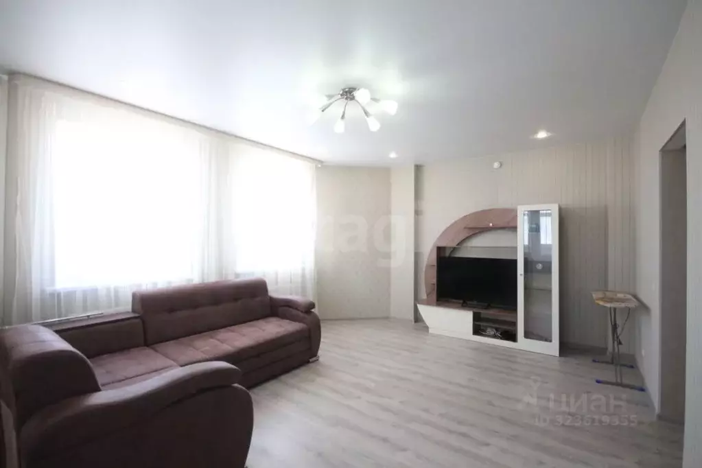 2-к кв. Ямало-Ненецкий АО, Новый Уренгой Тундровая ул., 11 (55.4 м) - Фото 1