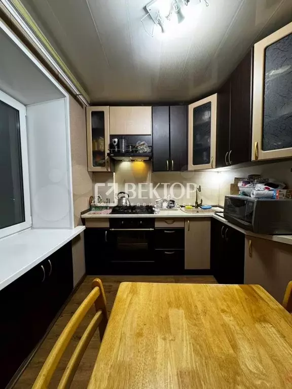3-к. квартира, 60 м, 5/9 эт. - Фото 1