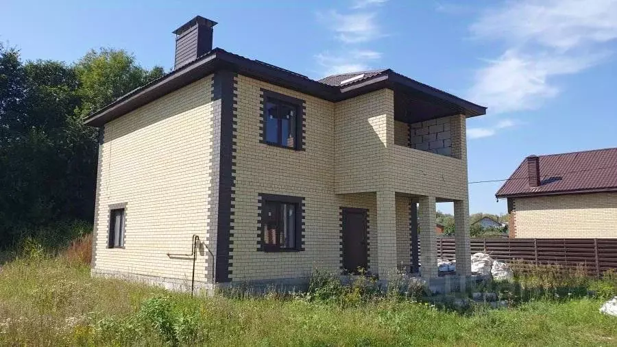 Дом в Воронежская область, с. Новая Усмань ул. Школьная, 302/15 (138 ... - Фото 1