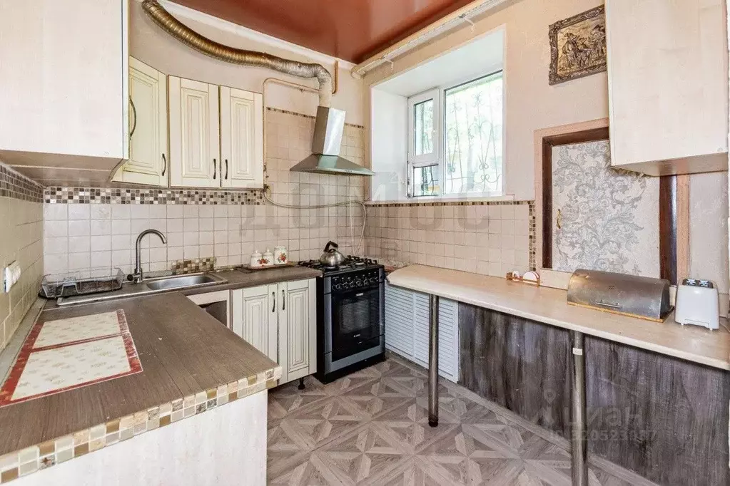 3-к кв. Свердловская область, Екатеринбург ул. Краснознаменная, 2/5 ... - Фото 0