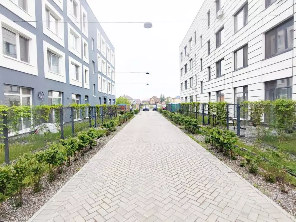 1-к кв. Тюменская область, Тюмень ул. Стройотрядовская, 10 (39.8 м) - Фото 1