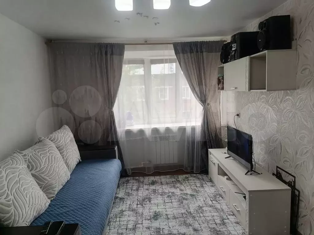 1-к. квартира, 30,4 м, 3/3 эт. - Фото 0