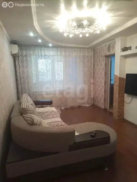 3-комнатная квартира: Абакан, улица Кати Перекрещенко, 8 (60.7 м) - Фото 2