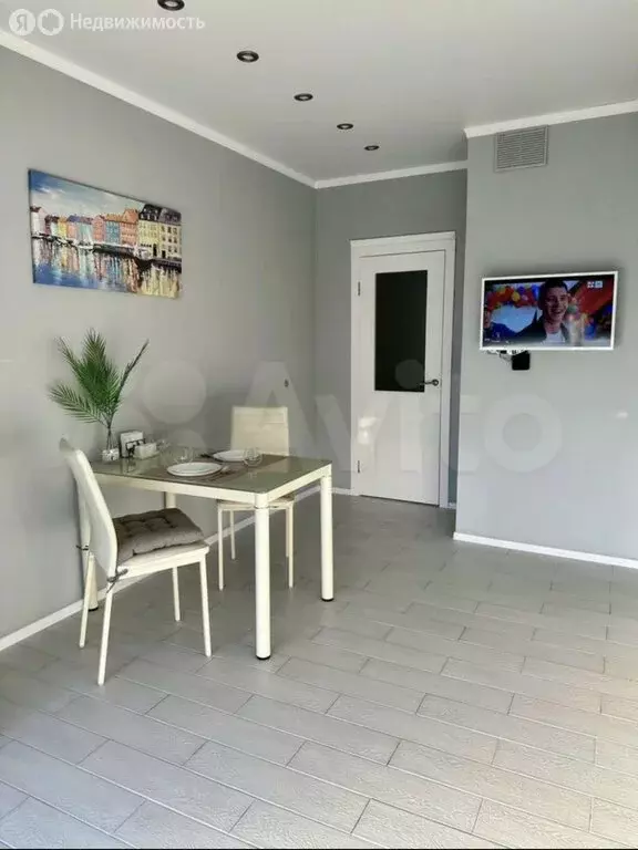 1-комнатная квартира: Калининград, улица Согласия, 50А (43 м) - Фото 0