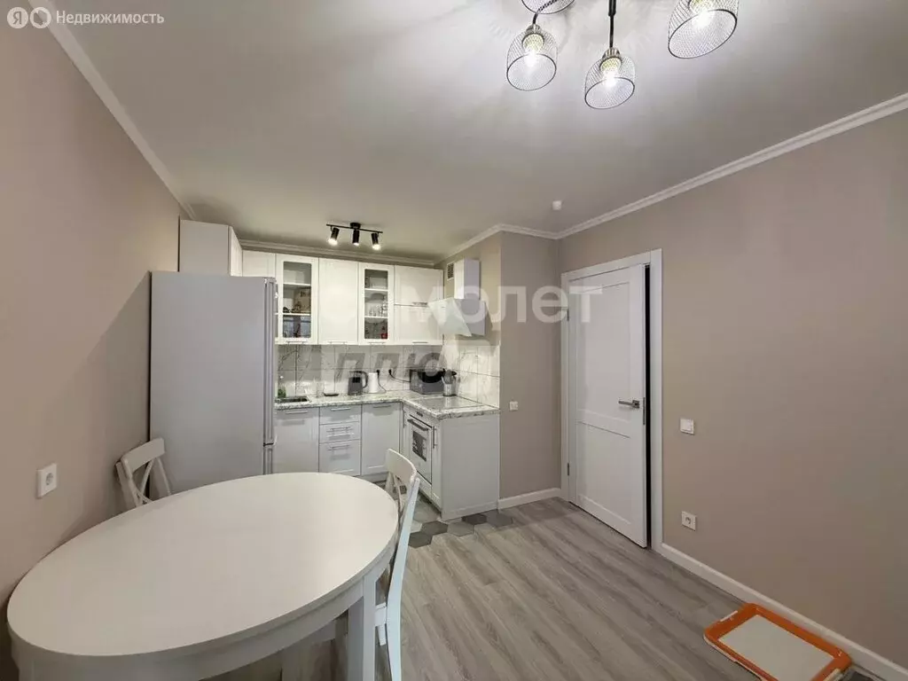 2-комнатная квартира: Екатеринбург, улица Краснолесья, 10/3 (44 м) - Фото 1