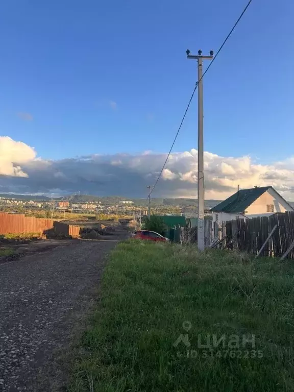 Участок в Красноярский край, Красноярск ул. Куренная, 46 (24.0 сот.) - Фото 0