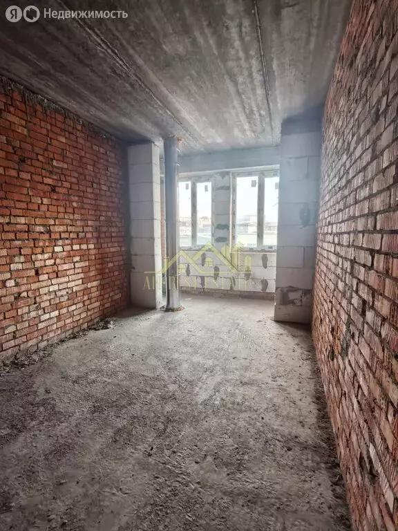 1-комнатная квартира: Владикавказ, улица Курсантов-Кировцев, 15Д (40 ... - Фото 2