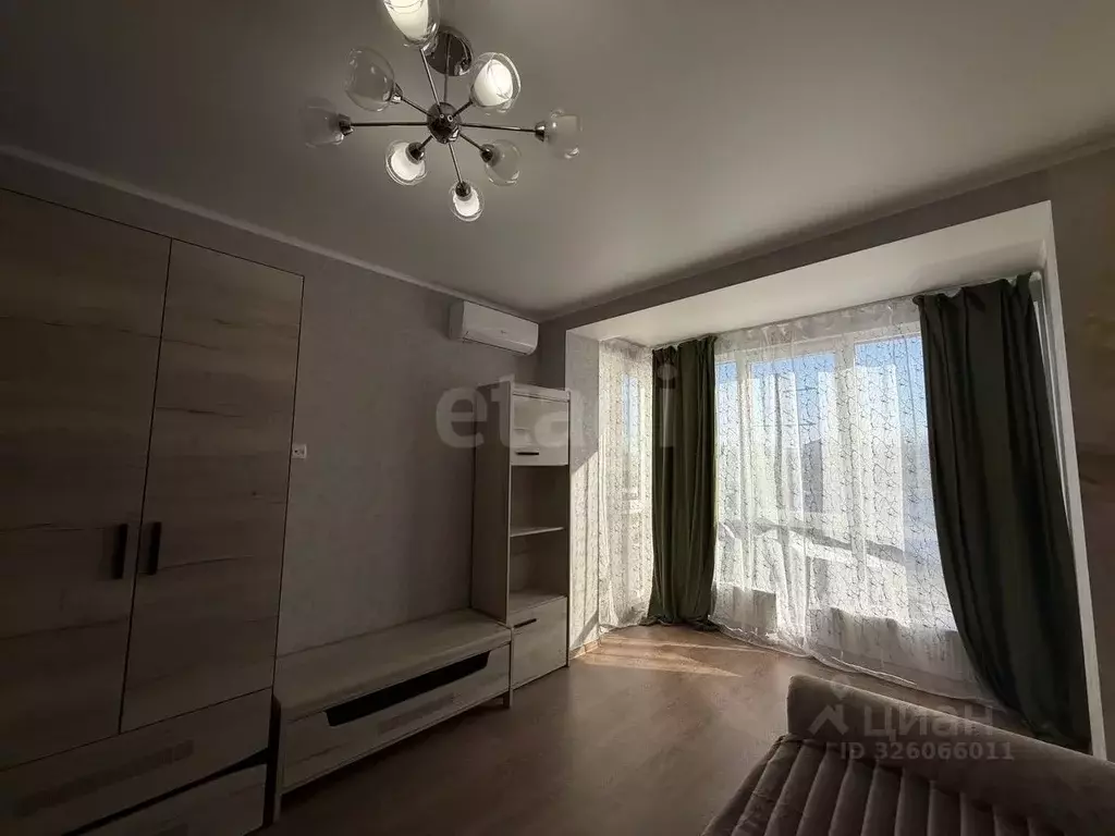 2-к кв. Крым, Симферополь ул. Старозенитная (52.0 м) - Фото 2