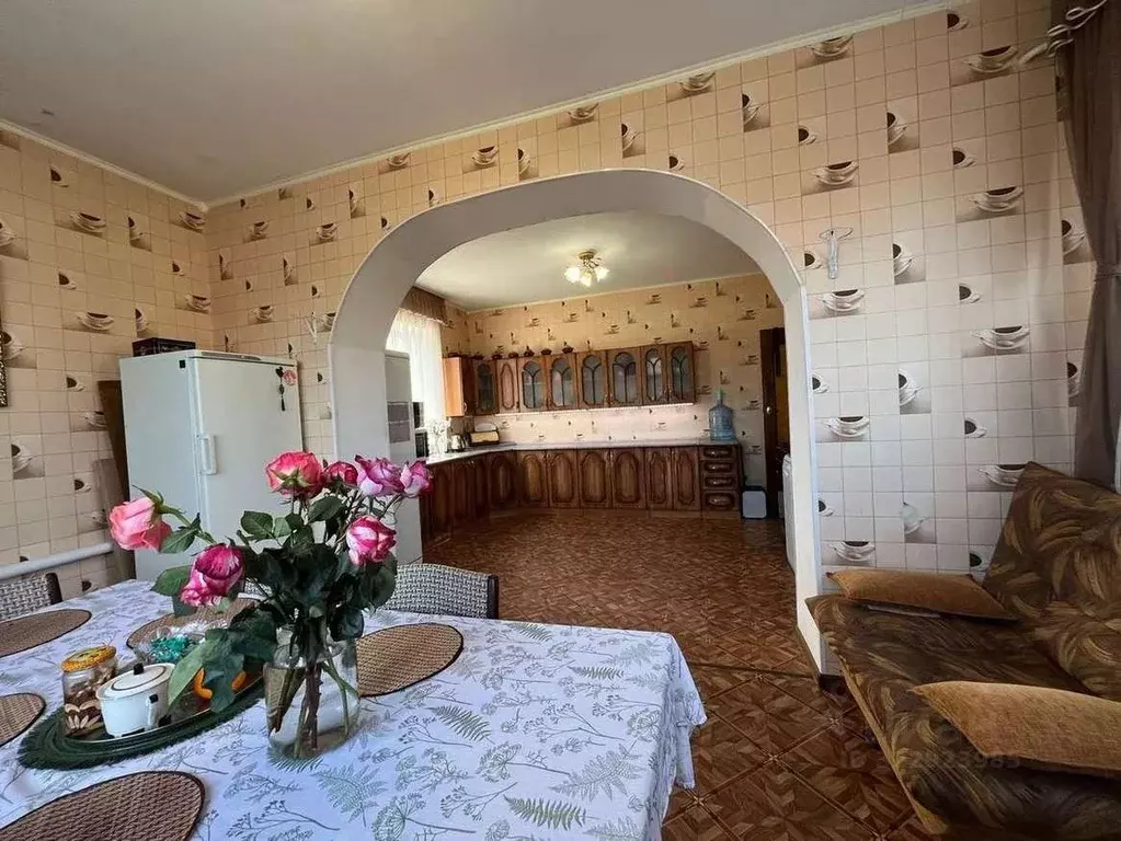 Дом в Астраханская область, Астрахань Просторная ул., 19 (252 м) - Фото 2