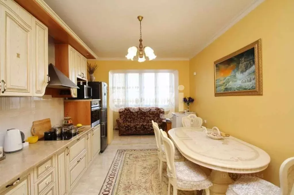 3-к кв. Тюменская область, Тюмень ул. Мельникайте, 132к1 (121.7 м) - Фото 2