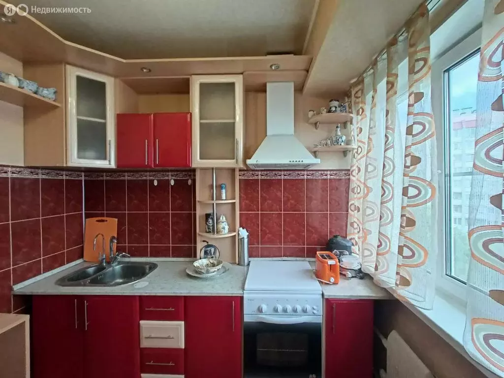 3-комнатная квартира: Орёл, площадь Поликарпова, 10 (71 м) - Фото 1