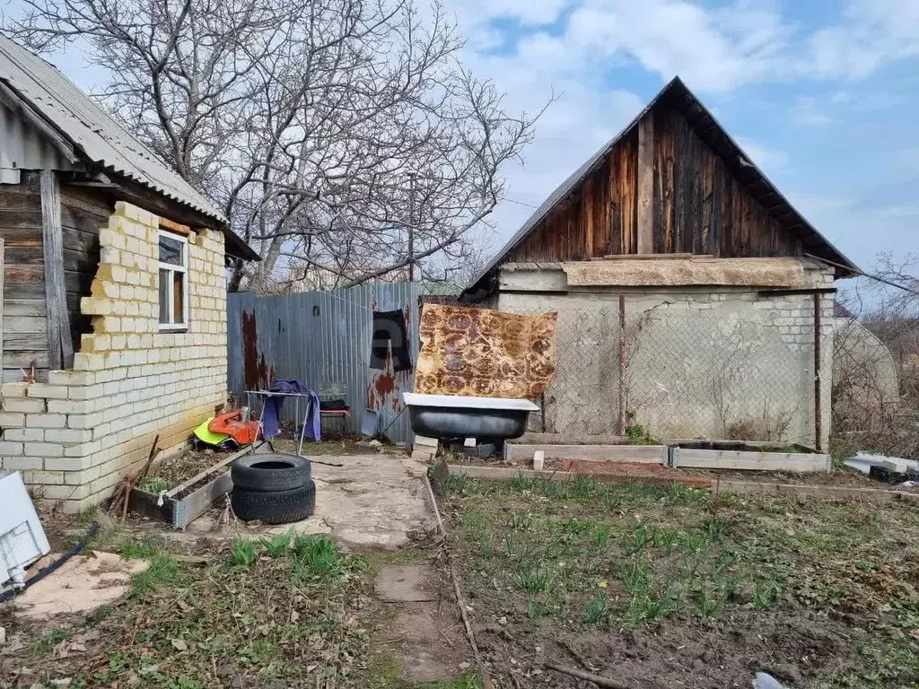 Дом в Саратовская область, Саратов Маханный овраг СНТ,  (18 м) - Фото 0
