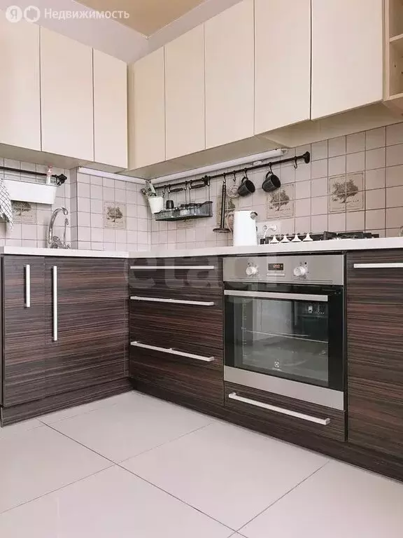 3-комнатная квартира: Усинск, Молодёжная улица, 7 (66.4 м) - Фото 0