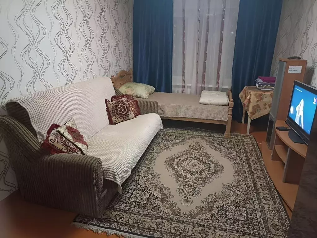 2-к кв. Карелия, Медвежьегорск ул. Максима Горького, 4 (43.0 м) - Фото 0