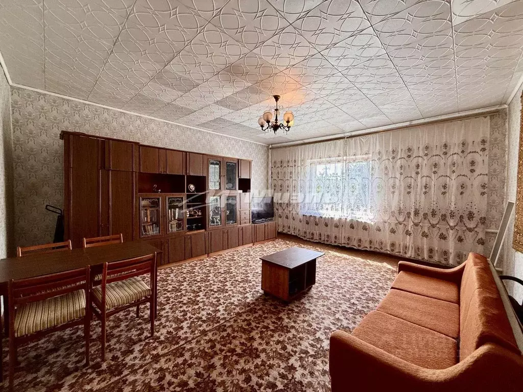 Дом в Крым, Симферопольский район, Гвардейское пгт ул. Садовая, 42 ... - Фото 1