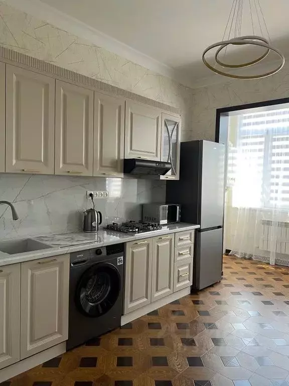1-к кв. Дагестан, Каспийск ул. Алферова, 5Б (50.0 м) - Фото 1