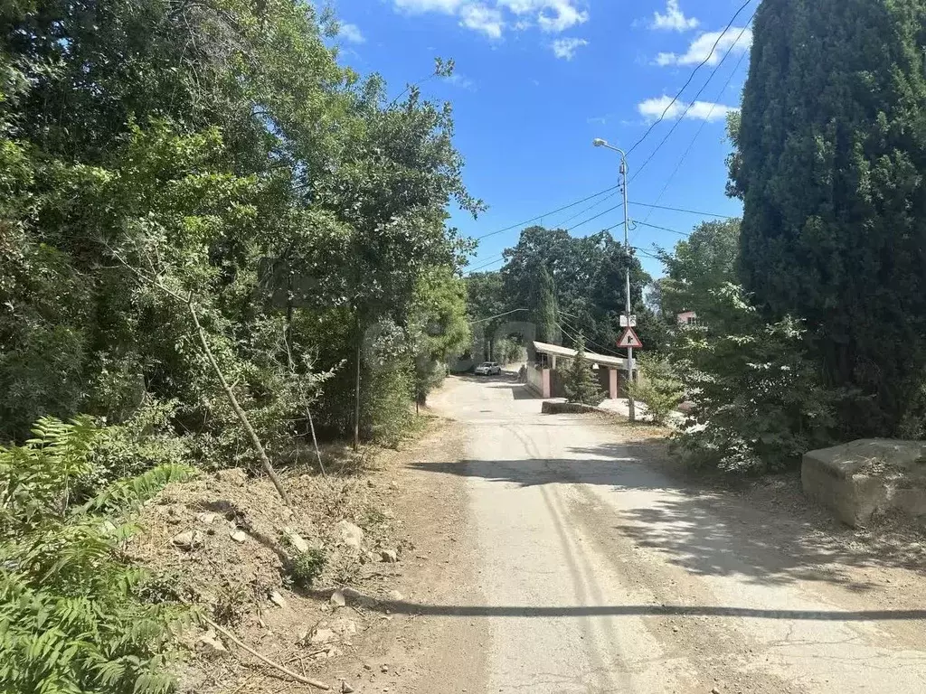 Участок в Крым, Алушта муниципальный округ, с. Лазурное ул. ... - Фото 1