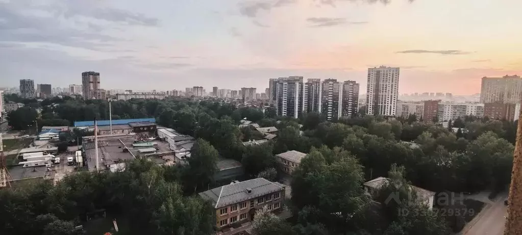 1-к кв. Новосибирская область, Новосибирск ул. Панфиловцев, 5 (45.6 м) - Фото 1