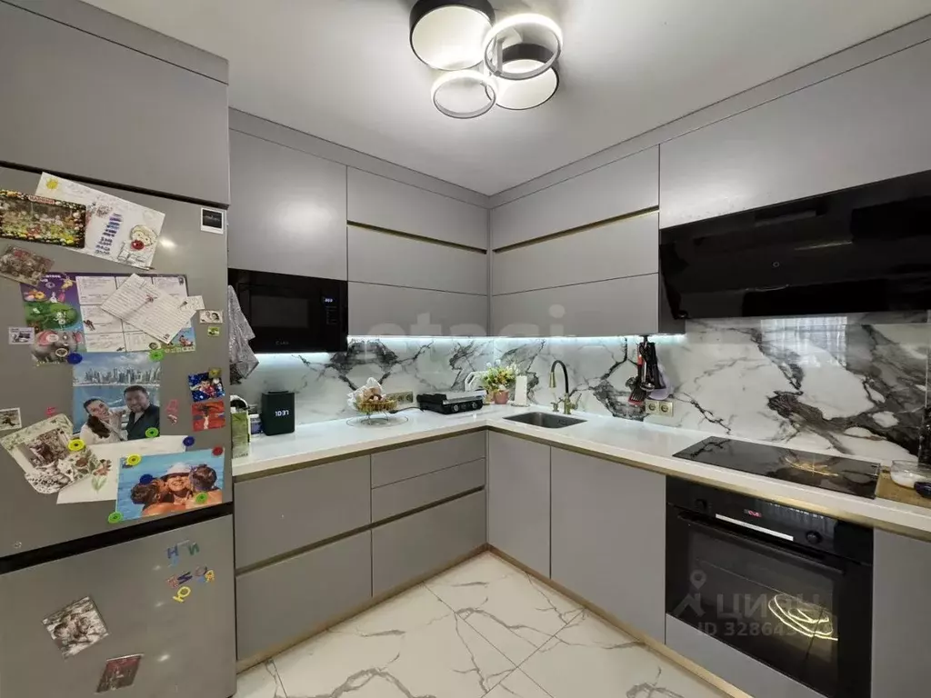 4-к кв. Крым, Симферополь ул. Сергеева-Ценского (108.0 м) - Фото 1