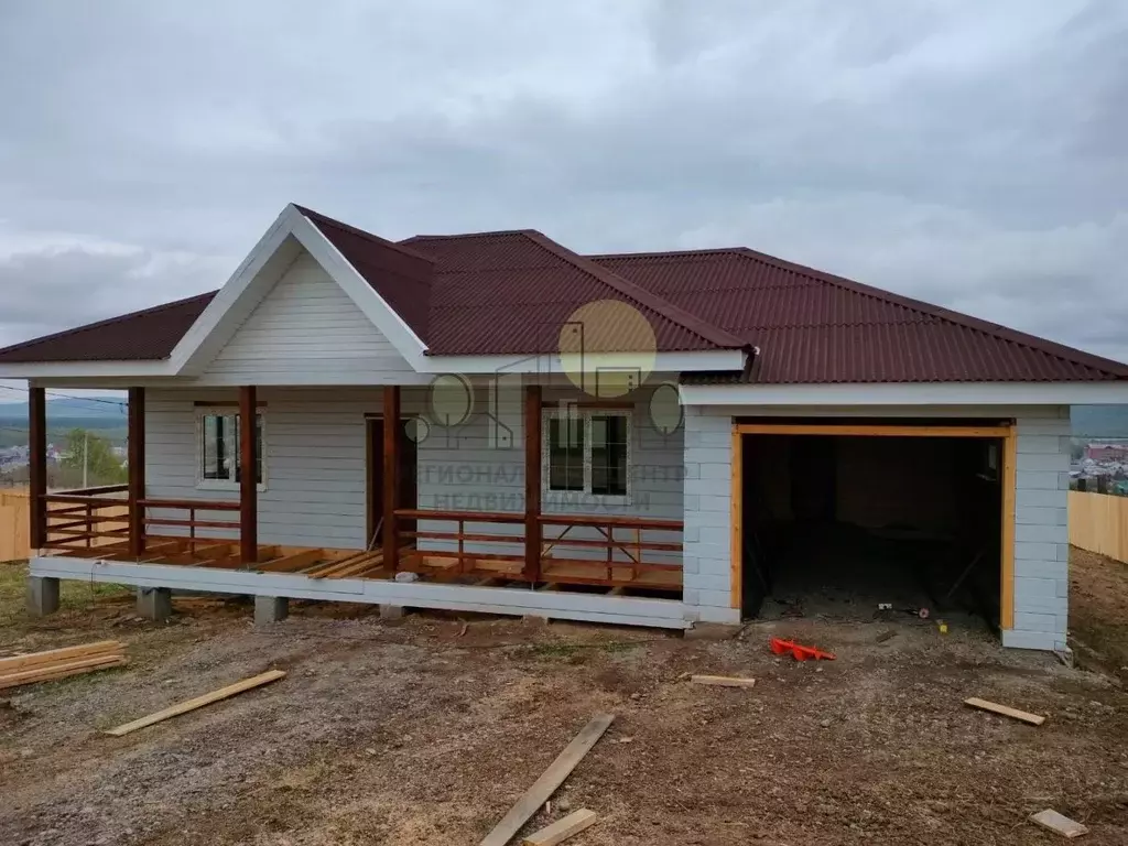 Дом в Иркутская область, Иркутский муниципальный округ, д. Усть-Куда  ... - Фото 1