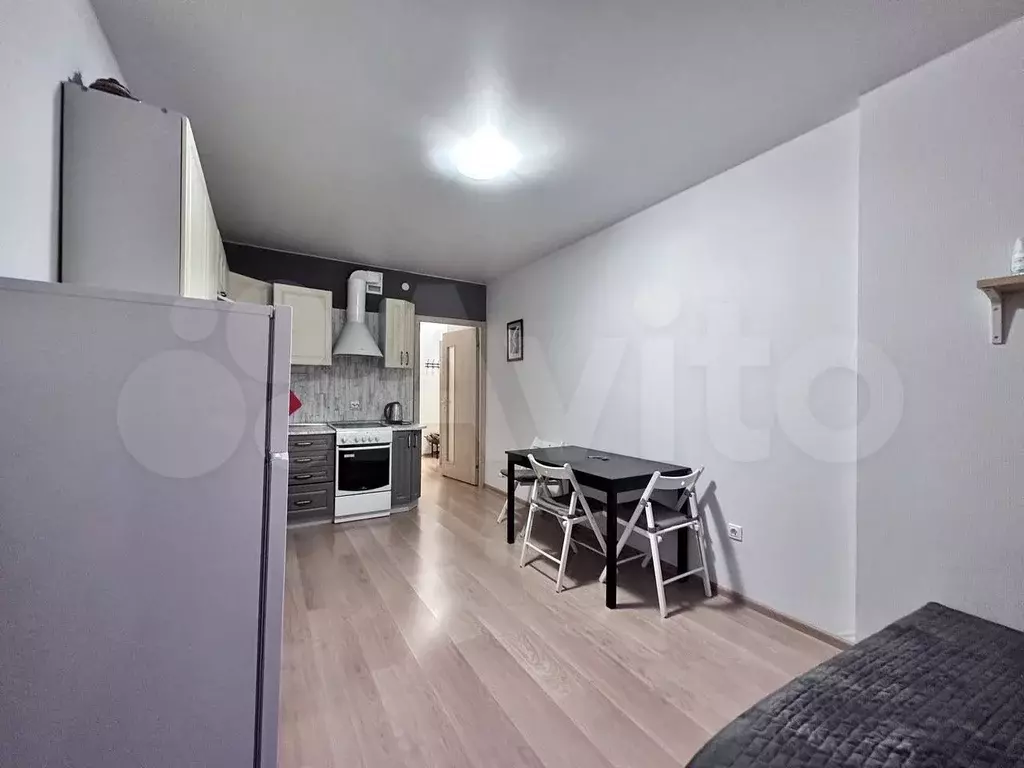 1-к. квартира, 40 м, 4/18 эт. - Фото 1