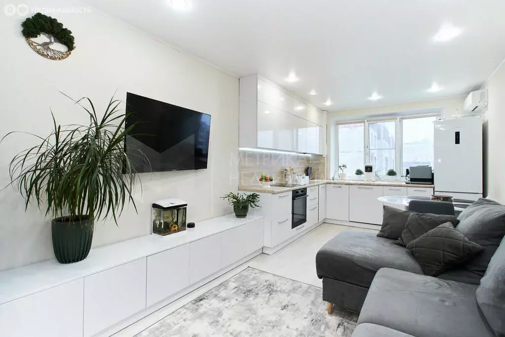 3-комнатная квартира: Тюмень, Холодильная улица, 54/2 (69.7 м) - Фото 2