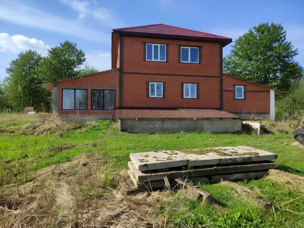 Дом в Тверская область, Удомельский муниципальный округ, д. Ильино  ... - Фото 1