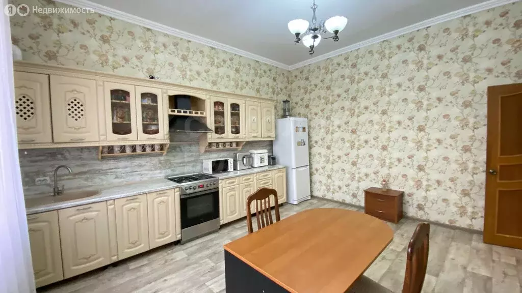 Дом в посёлок Саракташ, Придорожная улица, 10 (300 м) - Фото 1