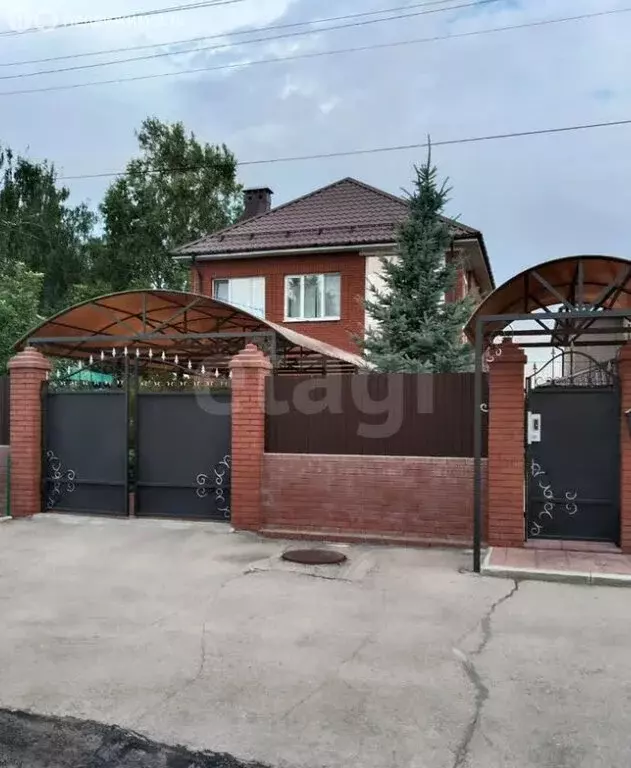Дом в посёлок НПС Дружба, Садовая улица (210 м) - Фото 1