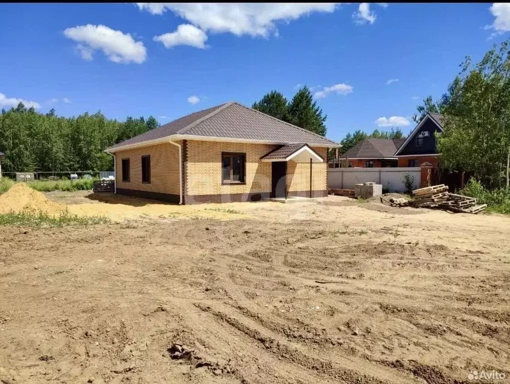 Дом в Марий Эл, Медведевский район, Сидоровское с/пос, д. Новотроицк ... - Фото 1