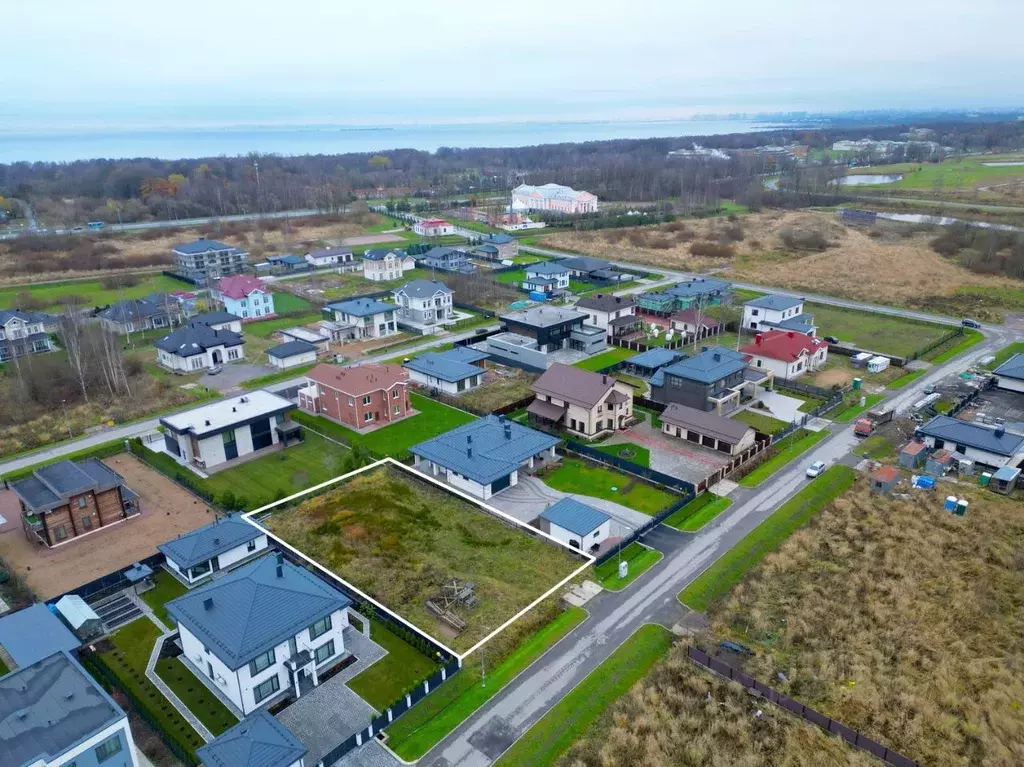 Участок в Санкт-Петербург, Санкт-Петербург, Петергоф ... - Фото 1