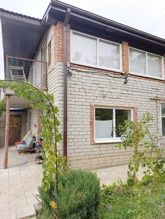 Дом в Саратовская область, Энгельсский район, Красноярское ... - Фото 1