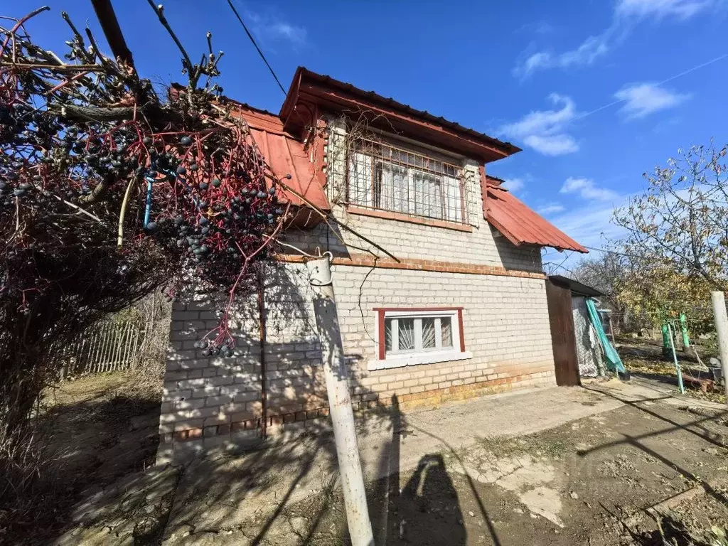 Дом в Волгоградская область, Светлоярский район, Кировское с/пос, ... - Фото 1