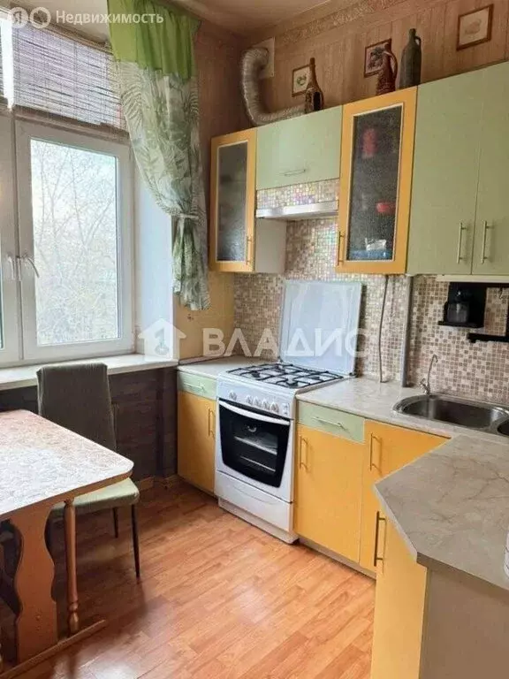 3-комнатная квартира: Москва, Душинская улица, 6 (80 м) - Фото 1