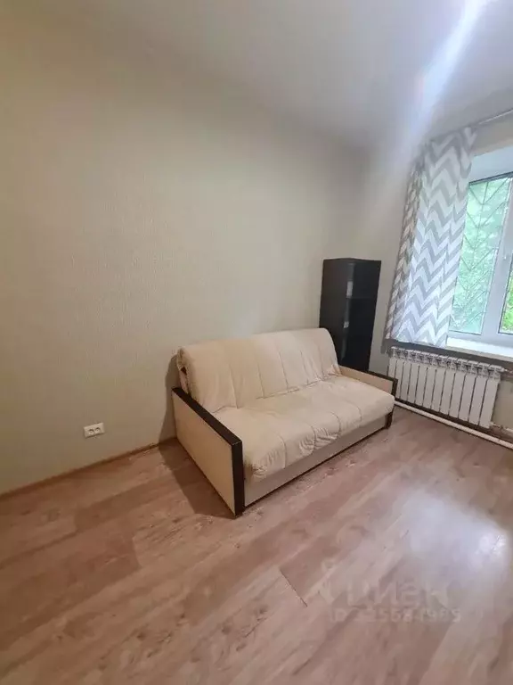 Студия Свердловская область, Екатеринбург ул. Гагарина, 5 (17.0 м) - Фото 1