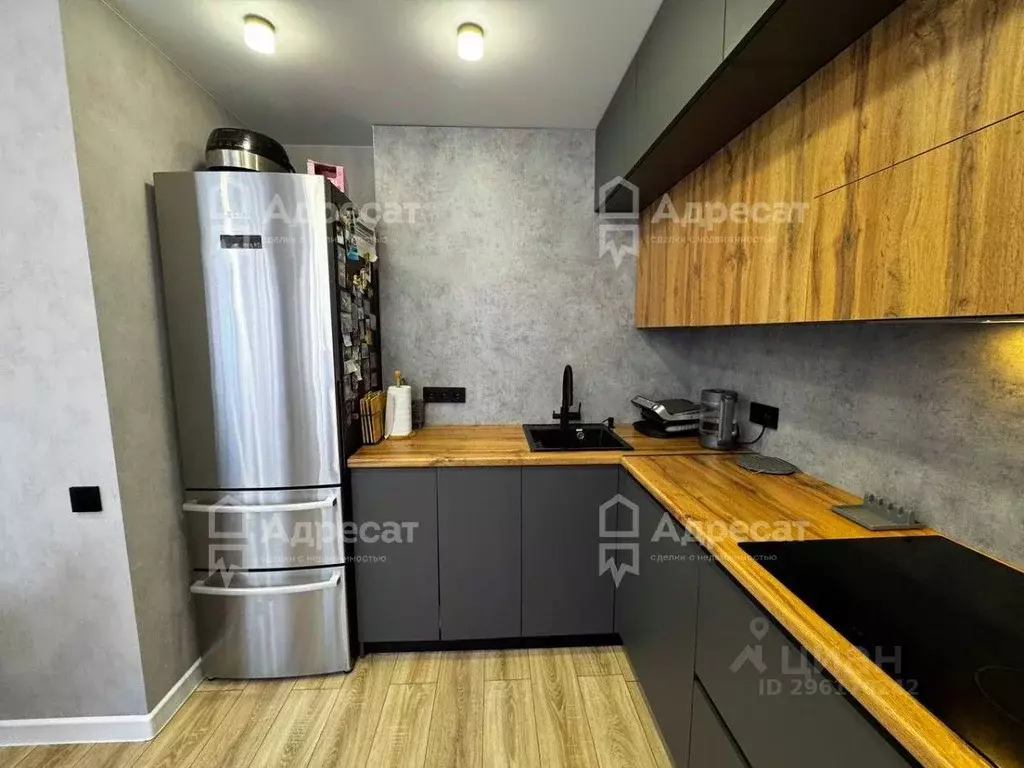 3-к кв. Волгоградская область, Волгоград ул. Имени Старшего Лейтенанта ... - Фото 2