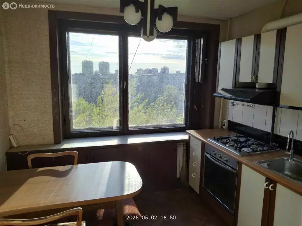 3-комнатная квартира: Санкт-Петербург, проспект Ветеранов, 47 (72 м) - Фото 0