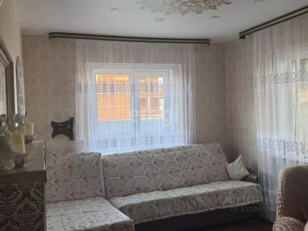 Дом в Бурятия, Тарбагатайский район, Саянтуйское с/пос, с. ... - Фото 1